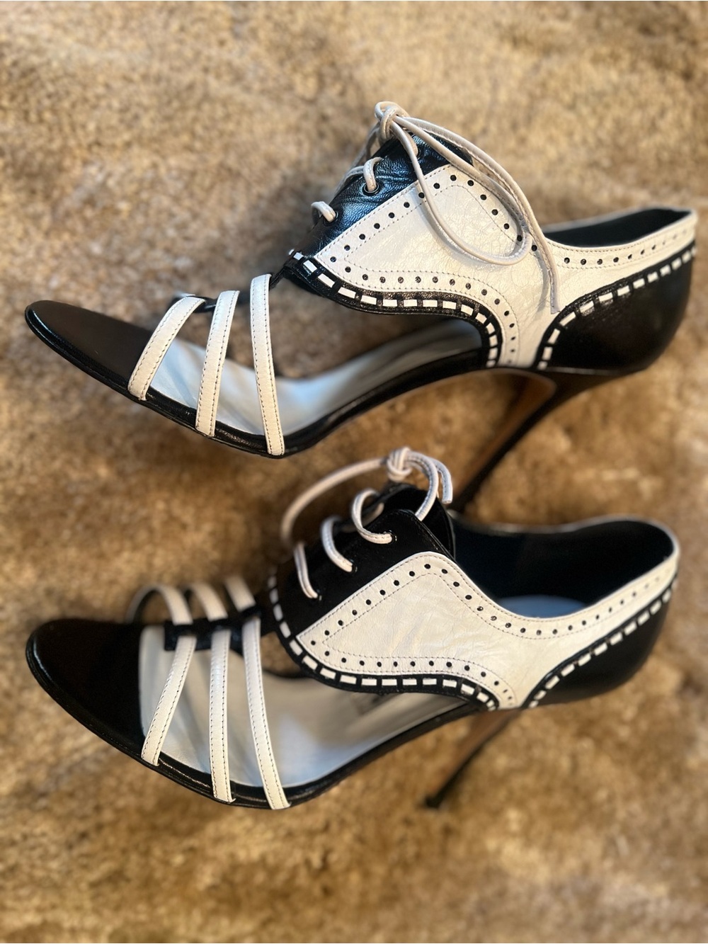 Manolo Blahnik Black and White Lace-Up Open-Toe Heels - Picture 3 of 4
